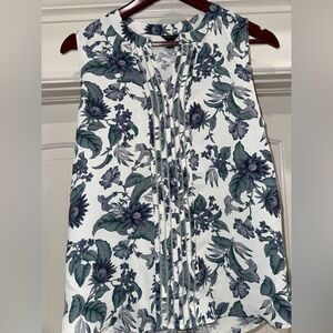 Ann Taylor Sleeveless Floral V-Neck Blouse • Size S • Work & Casual Essential